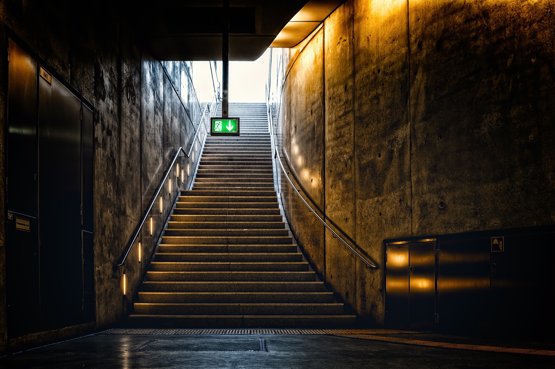 stairs-5091557_1920 stairs-5091557_1920